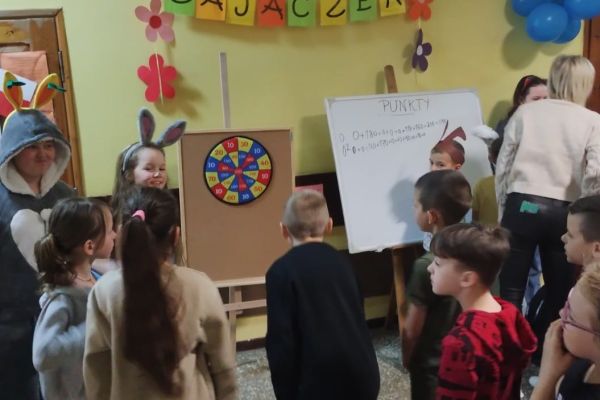 Rzuty lotkami do celu