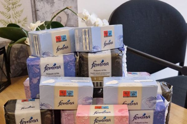 Materiały higieniczne przekazane do skrzyneczek