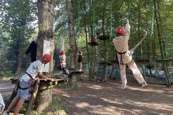 Zabawa w parku linowym