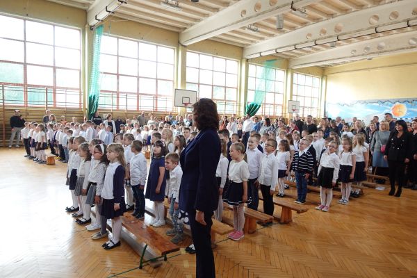 Klasy pierwsze przed pasowaniem 