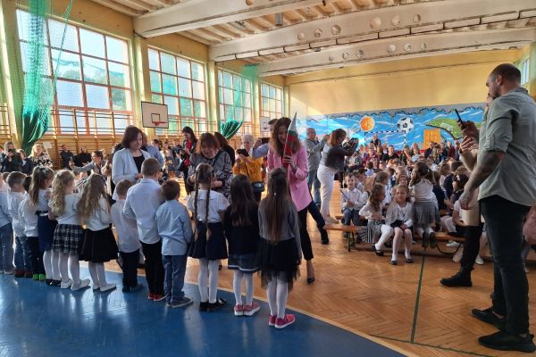 Pasowanie uczniów klas 1