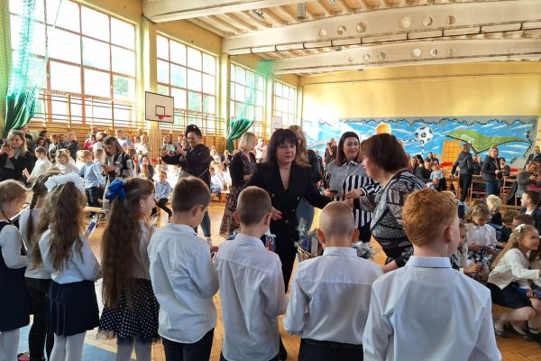 Pasowanie uczniów klas 1