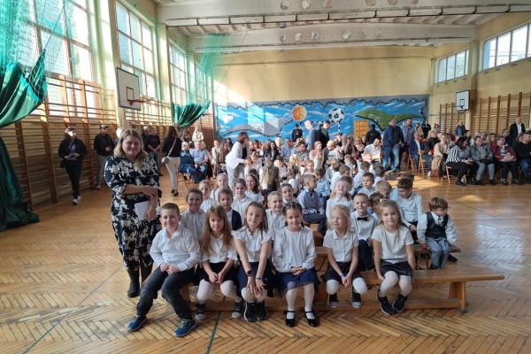 Pamiątkowe zdjęcie klasy 1c