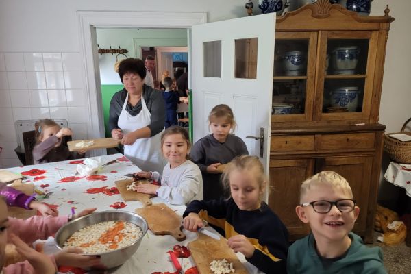 Kroimy warzywa do zupy klasa 1a