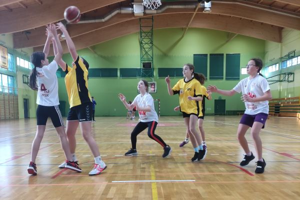 Reprezentantki szkoły w koszykówce 3x3 