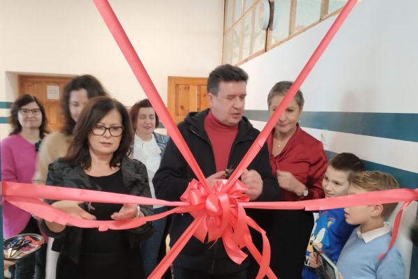 Uroczyste przecięcie wstęgi