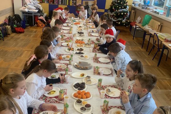 Przy wigilijnym stole w klasie 3c