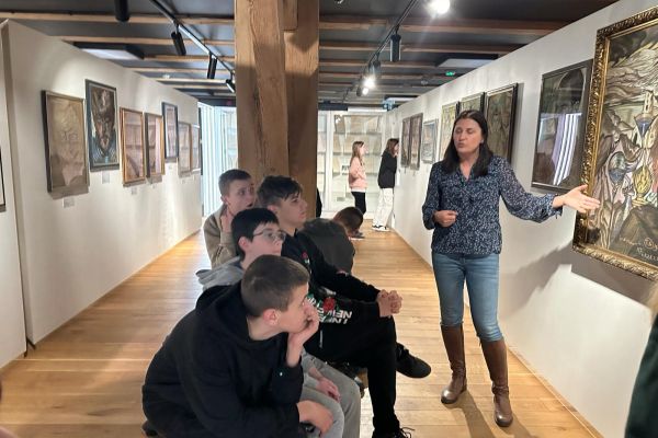 Lekcja plastyki w muzeum