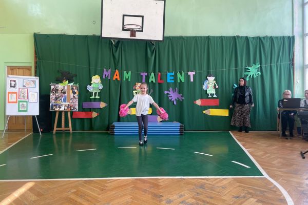 Pokaz taneczny - klasa 2b