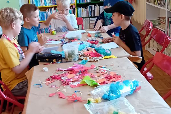 Zgrana paczka podczas pracy