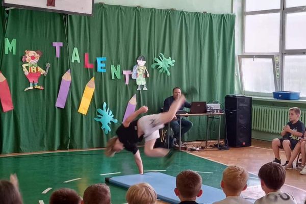 Szkolny Mam talent