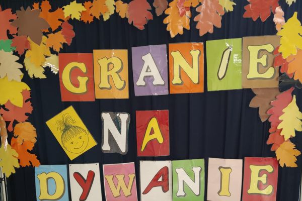 Granie na dywanie