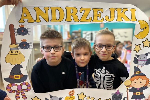 Andrzejkowa zabawa w klasach 1-3