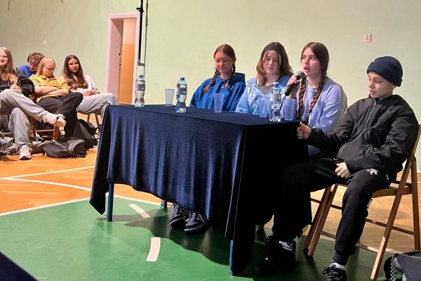 Debata klas ósmych – oceny w edukacji 