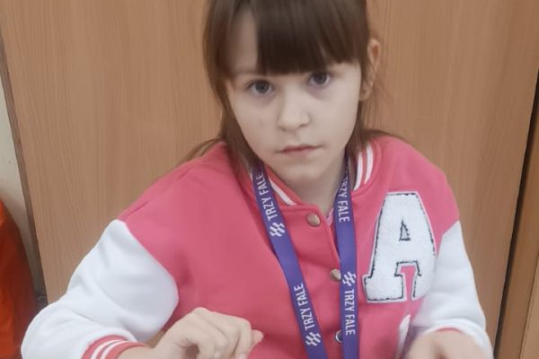 GWIAZDY Z ROLEK PAPIEROWYCH