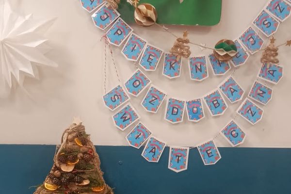 WYSTAWA PRAC Z KONKURSU - NAJPIĘKNIEJSZA OZDOBA ŚWIĄTECZNA