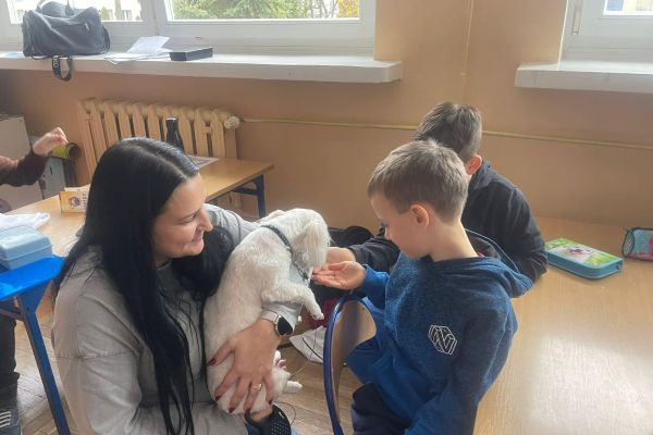 W objęciach Psijaciela – wyjątkowe zajęcia dla naszych uczniów