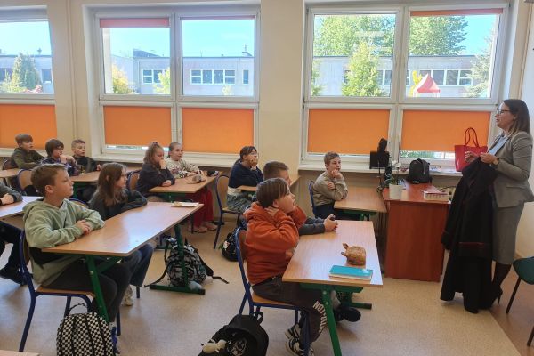 Wizyta Pani Prokurator Aleksandry Pryputniewicz w klasie IV C