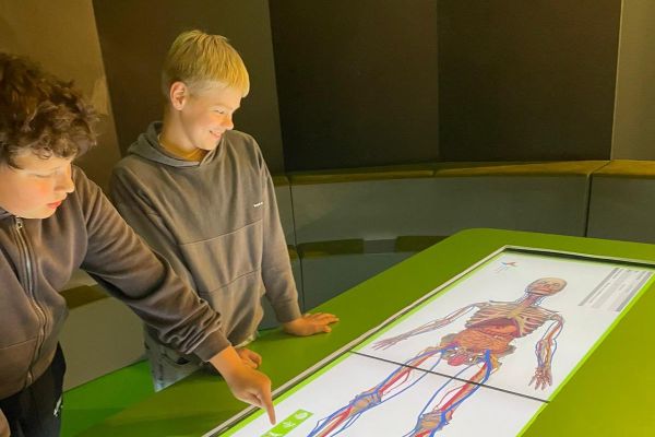  Szóstoklasiści na wycieczce w Toruniu