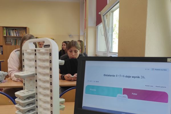 MATEMATYKA NA WYŻSZYM POZIOMIE