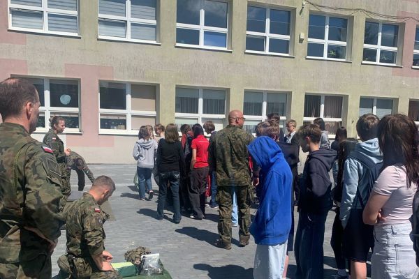 Edukacja wojskowa w SP3