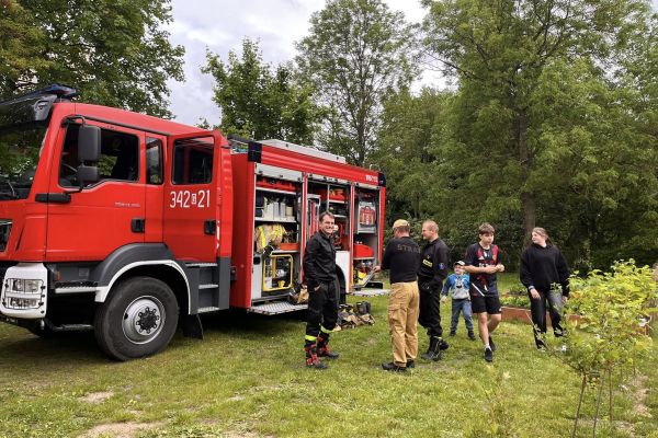 Festyn rodzinny z okazji Dnia Dziecka w SP 3