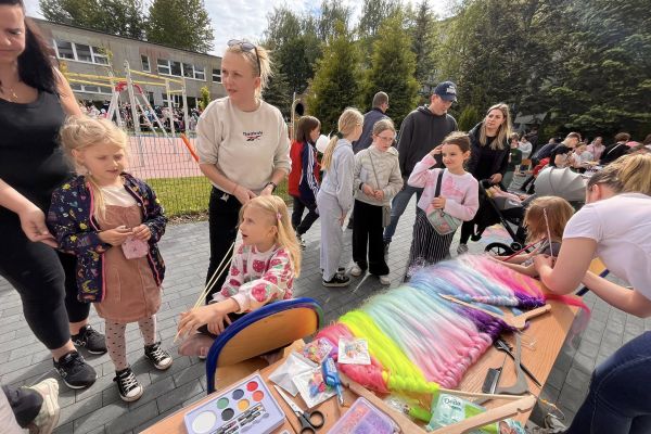 Festyn rodzinny z okazji Dnia Dziecka w SP 3