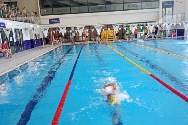 Zawody pływackie o Puchar Dyrektora SP nr 8