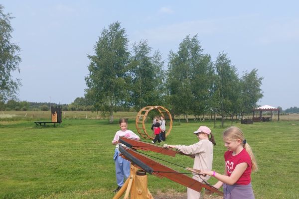 Wycieczka klas 3a i 3b do Parku Rozrywki i Edukacji Leonardia 