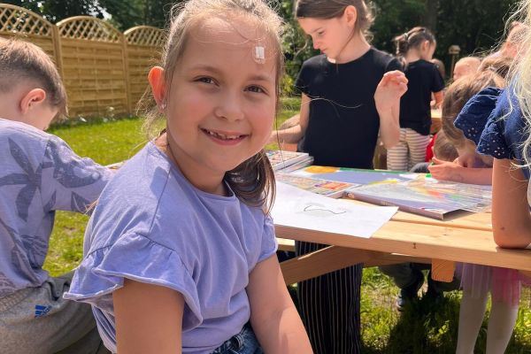 Zajęcia plastyczne w ogrodzie z EKOArt Team