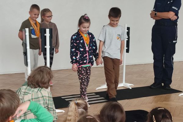 Zajęcia edukacyjne z funkcjonariuszami policji