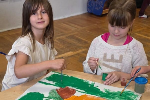 Malowanie farbami - wiewiórka