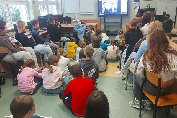 Lekcja online z dr Sławoszem Uznańskim-Wiśniewskim