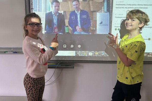 Lekcja online z dr Sławoszem Uznańskim-Wiśniewskim