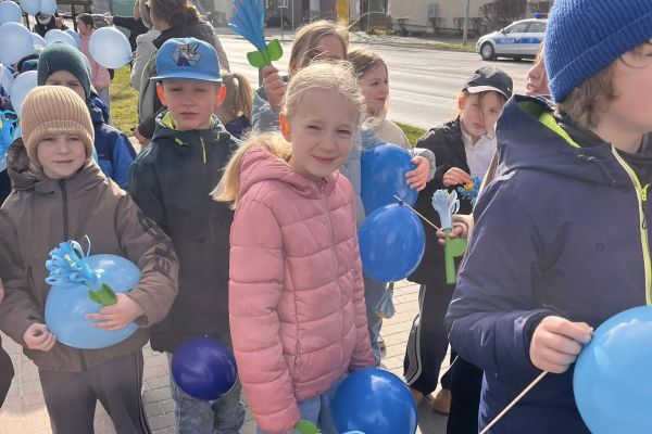 Przemarsz z okazji Światowego Dnia Świadomości Autyzmu