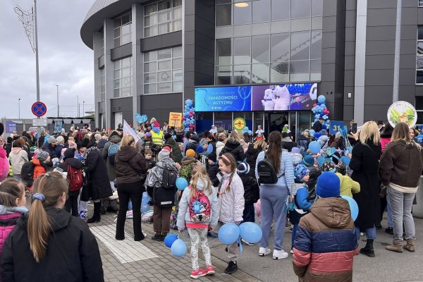 Przemarsz z okazji Światowego Dnia Świadomości Autyzmu