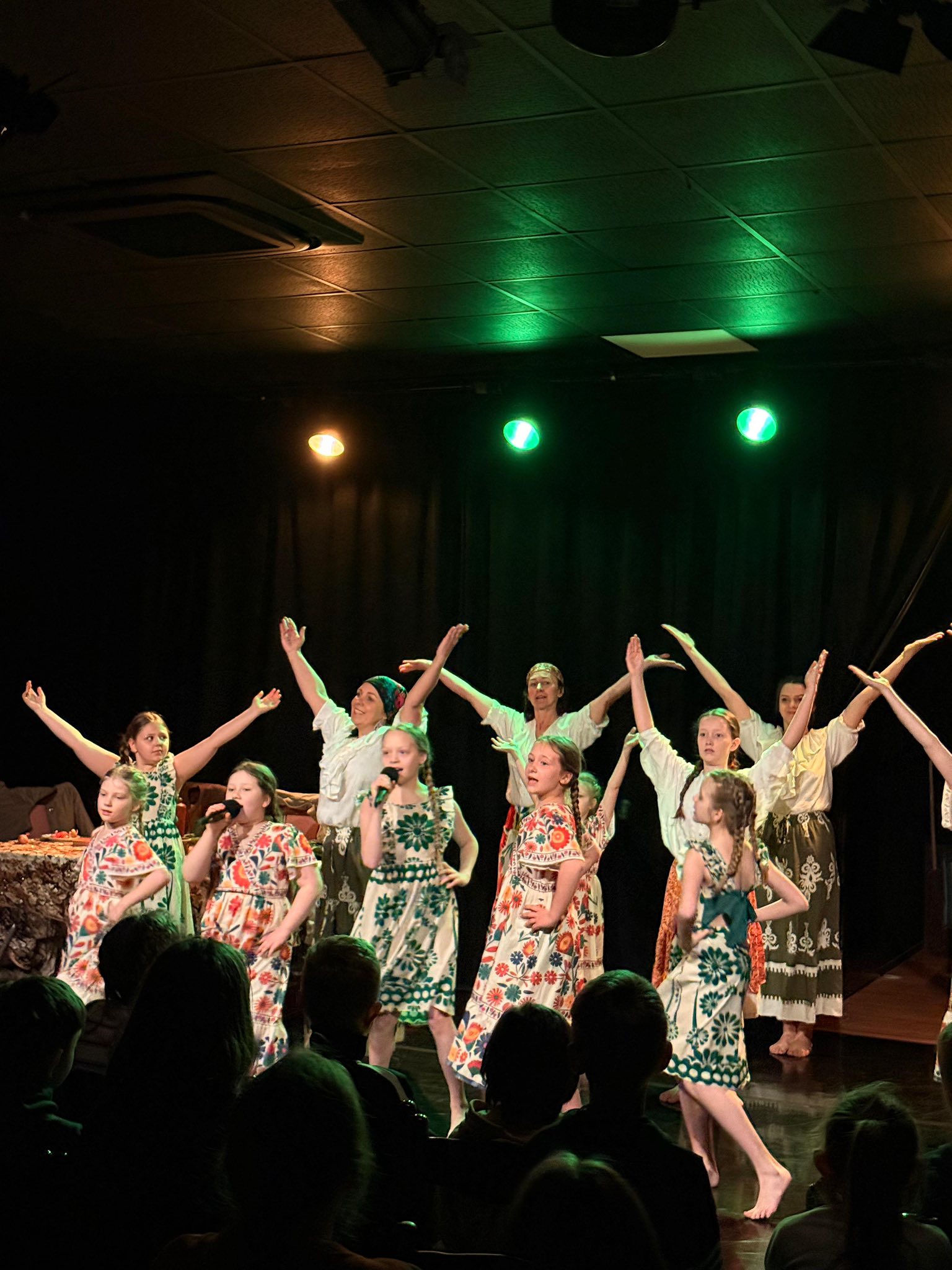 4a gościnnie w Teatrze Tańca Enza
