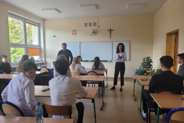EGZAMIN ÓSMOKLASISTY - JĘZYK POLSKI