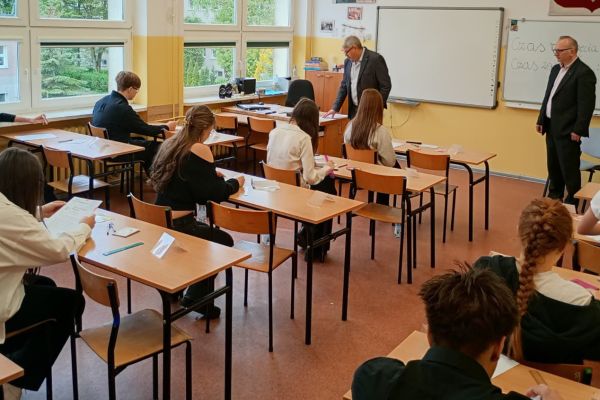 EGZAMIN ÓSMOKLASISTY - MATEMATYKA