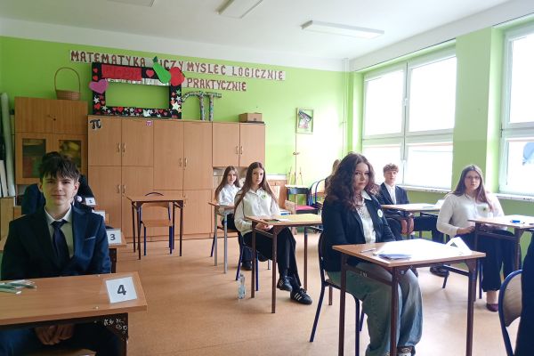 EGZAMIN ÓSMOKLASISTY - MATEMATYKA