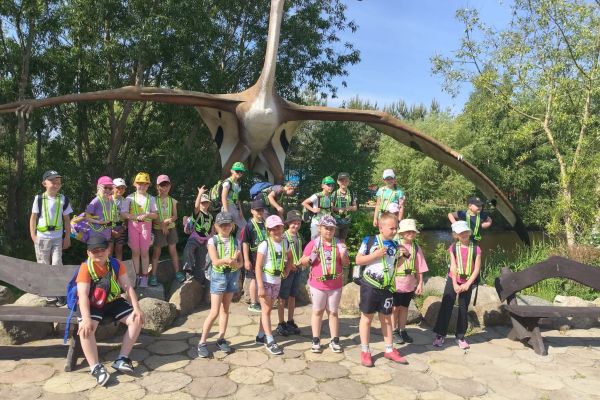 Wycieczka klas 1c, 1d, 2b i 3a do Parku Dinozaurów w Łebie! 