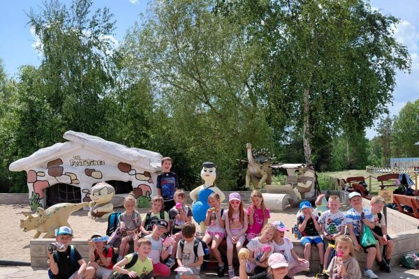Wycieczka klas 1c, 1d, 2b i 3a do Parku Dinozaurów w Łebie! 